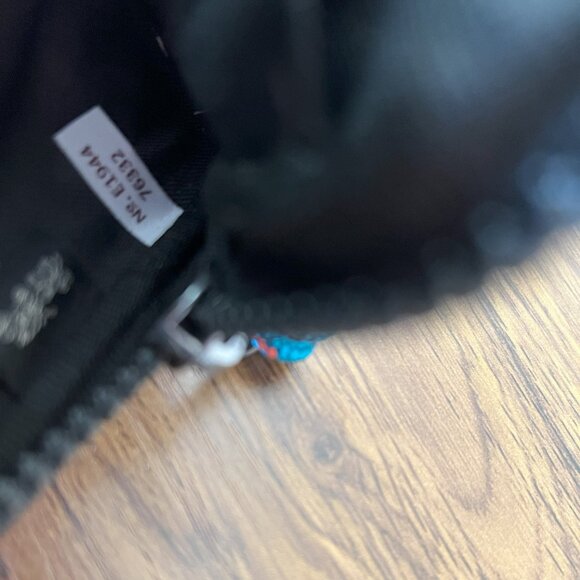 COACH Hybrid Pouch 8 In Colorblock With Coach Patch 76332 - Picture 9 of 10